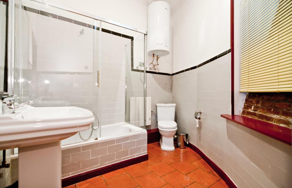 Apartamentos Madrid Retiro Room photo