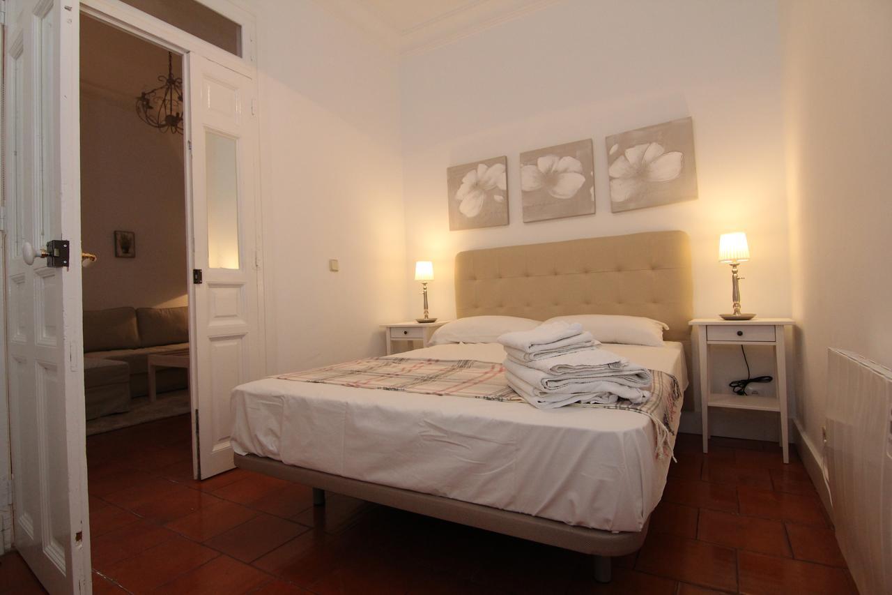 Apartamentos Madrid Retiro Exterior photo